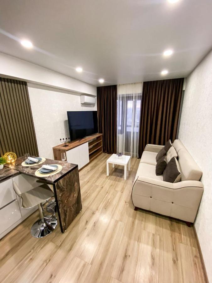 Central City Apartments Ustʼ-Kamenogorsk 外观 照片